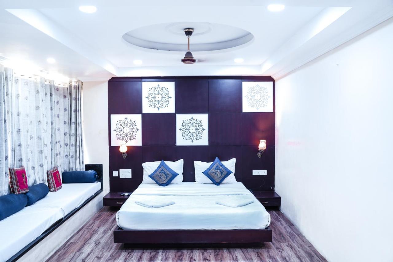 Hide-In Udaipur - A Lake View Boutique Hotel Экстерьер фото