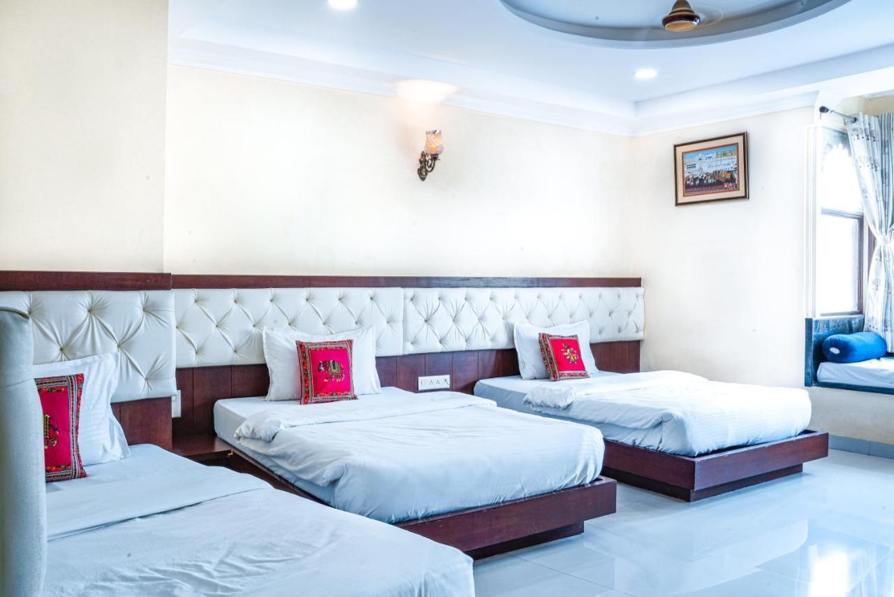 Hide-In Udaipur - A Lake View Boutique Hotel Экстерьер фото