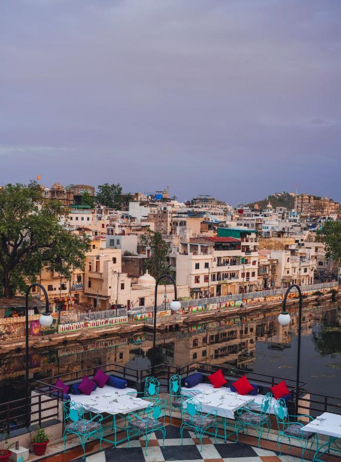 Hide-In Udaipur - A Lake View Boutique Hotel Экстерьер фото