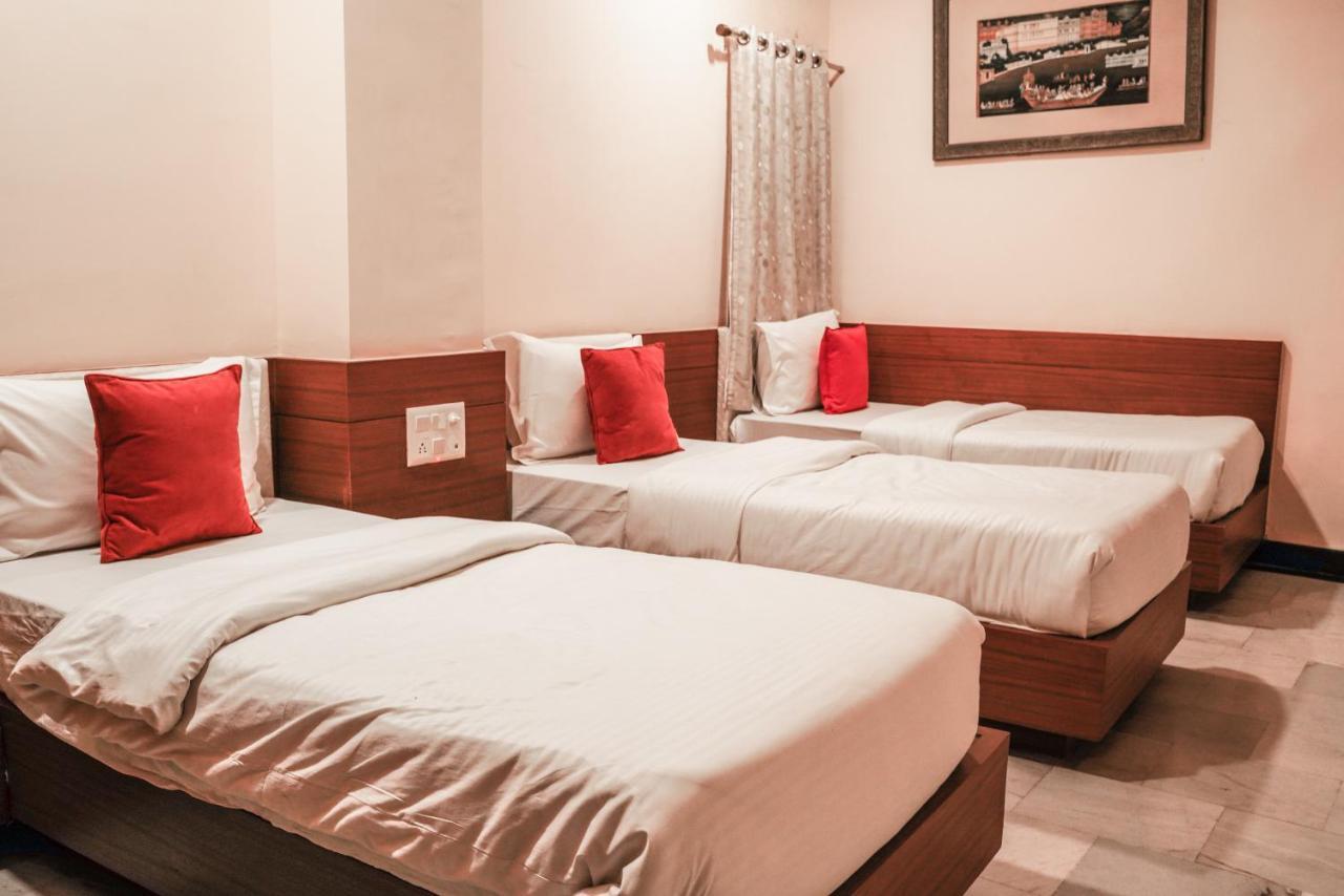 Hide-In Udaipur - A Lake View Boutique Hotel Экстерьер фото