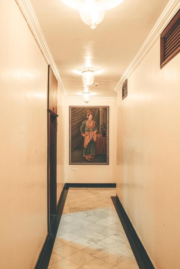 Hide-In Udaipur - A Lake View Boutique Hotel Экстерьер фото